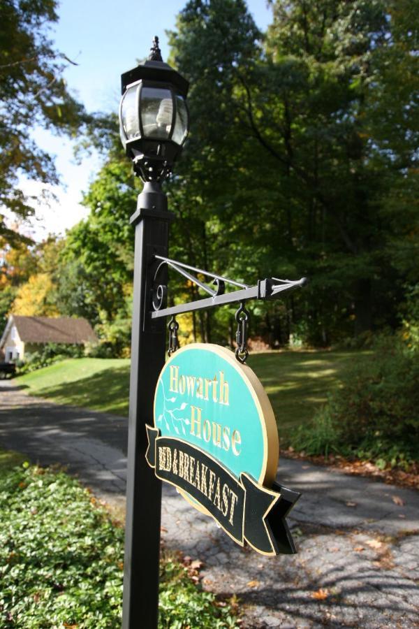 Howarth House Bed And Breakfast Fitchburg Esterno foto